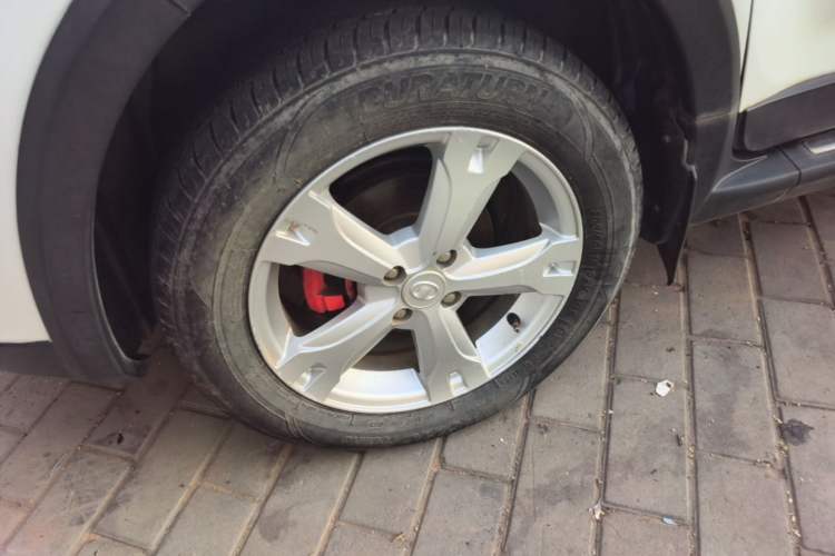 Used Great Wall M4 2014 1.5L Manual Comfort Model Left Front Wheel Hub