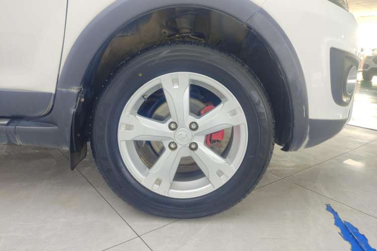 Used Great Wall M4 2014 1.5L Manual Comfort Model Left Front Wheel Hub