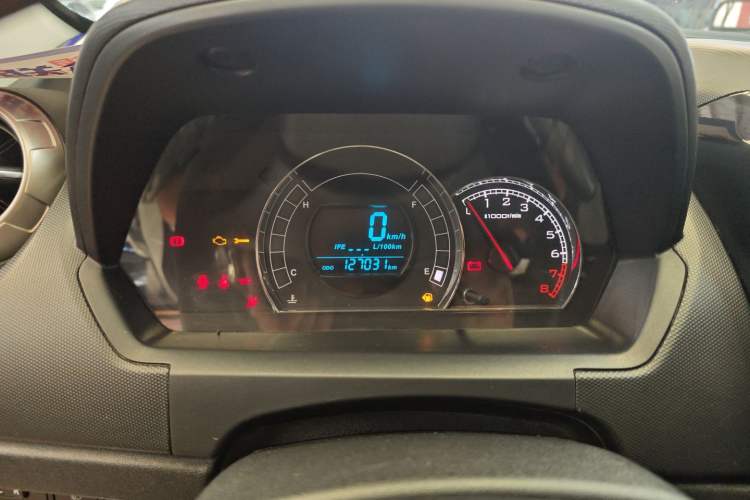 Used Great Wall M4 2014 1.5L Manual Comfort Model Odometer Close Up