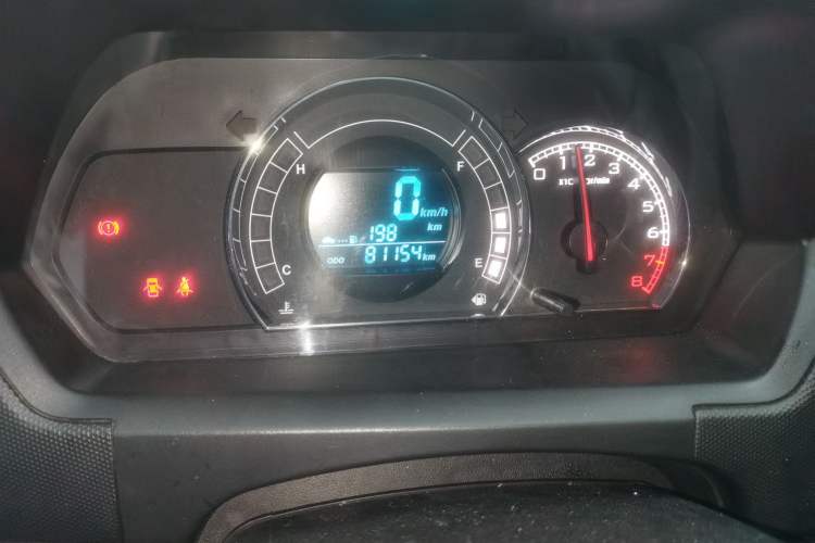 Used Great Wall M4 2014 1.5L Manual Comfort Model Odometer Close Up