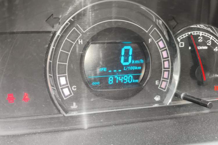 Used Great Wall M4 2014 1.5L Manual Comfort Model Odometer Close Up