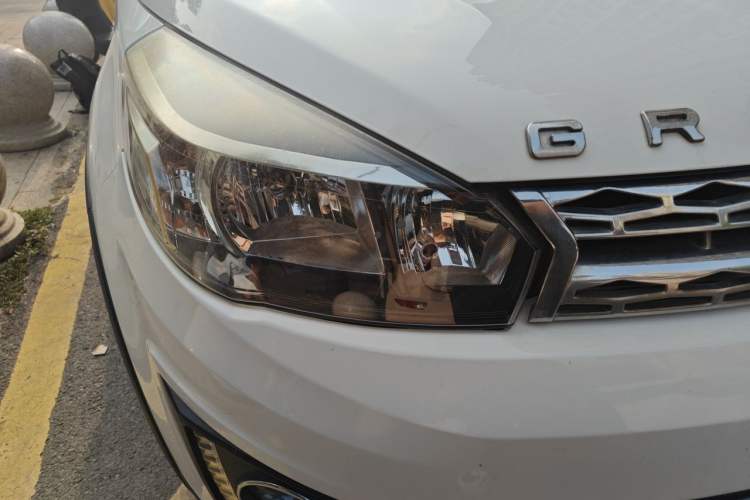 Used Great Wall M4 2014 1.5L Manual Luxury Model Right Front Headlight