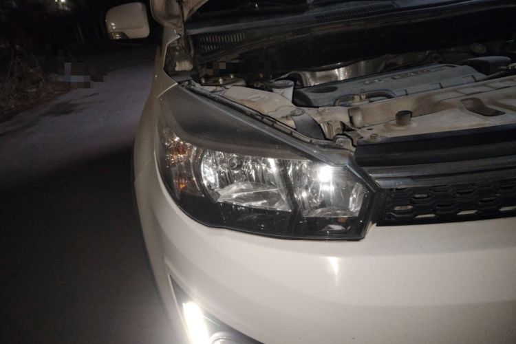 Used Great Wall M4 2014 1.5L Manual Luxury Model Right Front Headlight