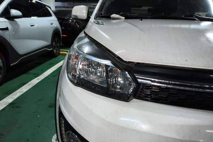 Used Great Wall M4 2014 1.5L Manual Luxury Model Right Front Headlight