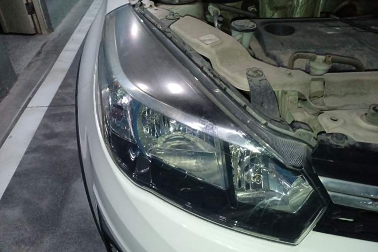 Used Great Wall M4 2014 1.5L Manual Comfort Model Right Front Headlight