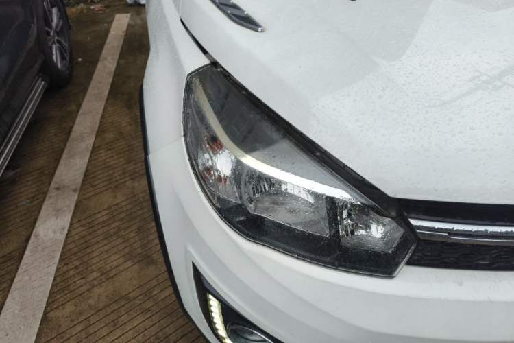 Used Great Wall M4 2014 1.5L Manual Comfort Model Right Front Headlight