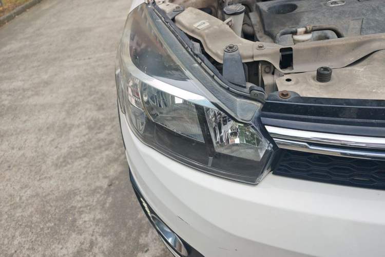 Used Great Wall M4 2014 1.5L Manual Comfort Model Right Front Headlight