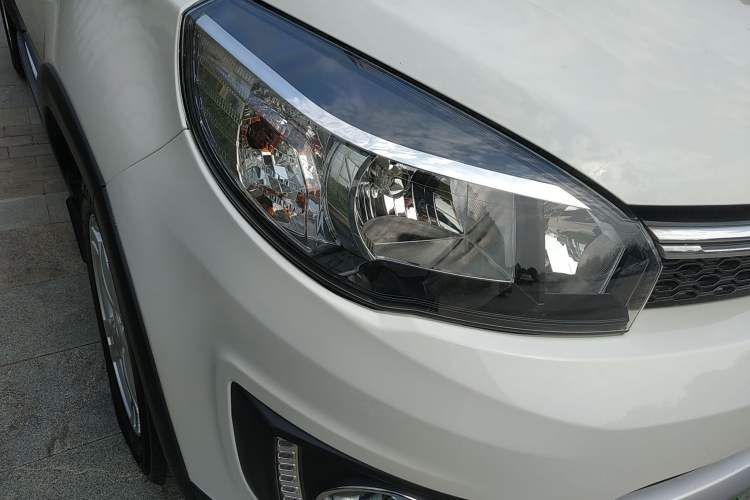 Used Great Wall M4 2014 1.5L Manual Comfort Model Right Front Headlight