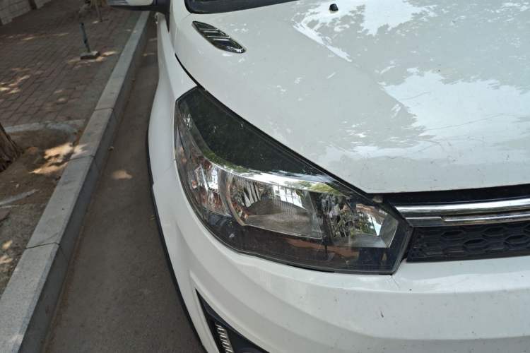 Used Great Wall M4 2014 1.5L Manual Luxury Model Right Front Headlight