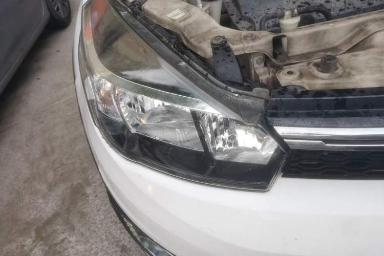 Used Great Wall M4 2014 1.5L Manual Comfort Model Right Front Headlight
