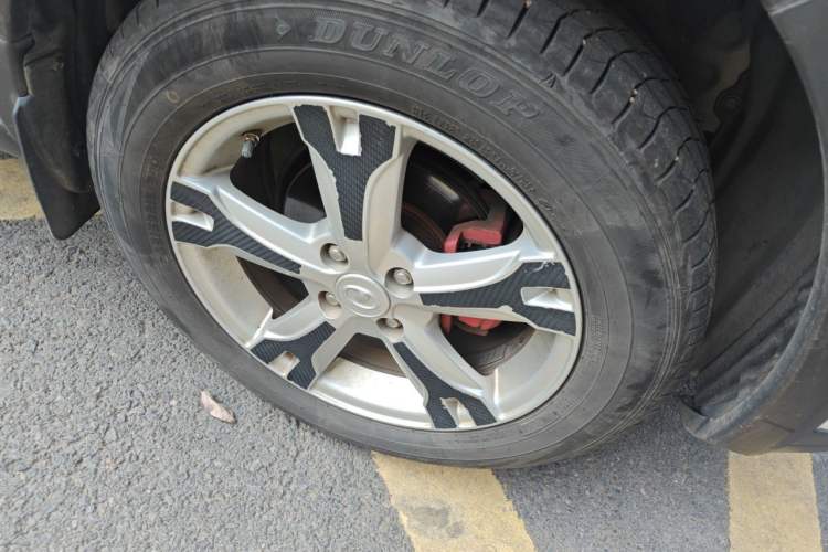 Used Great Wall M4 2014 1.5L Manual Luxury Model Right Front Wheel Hub