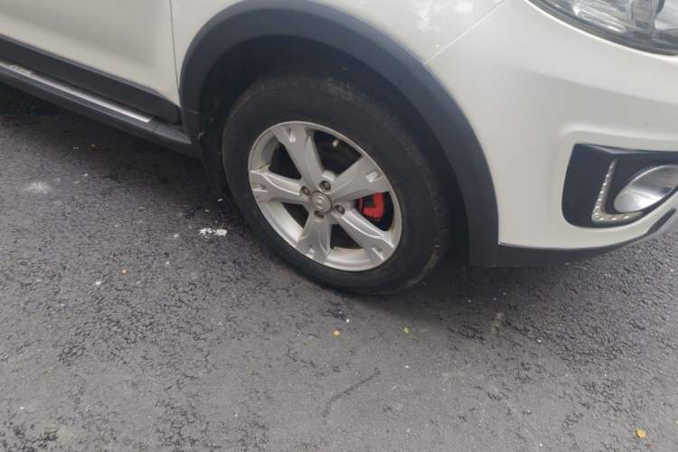 Used Great Wall M4 2014 1.5L Manual Comfort Model Right Front Wheel Hub