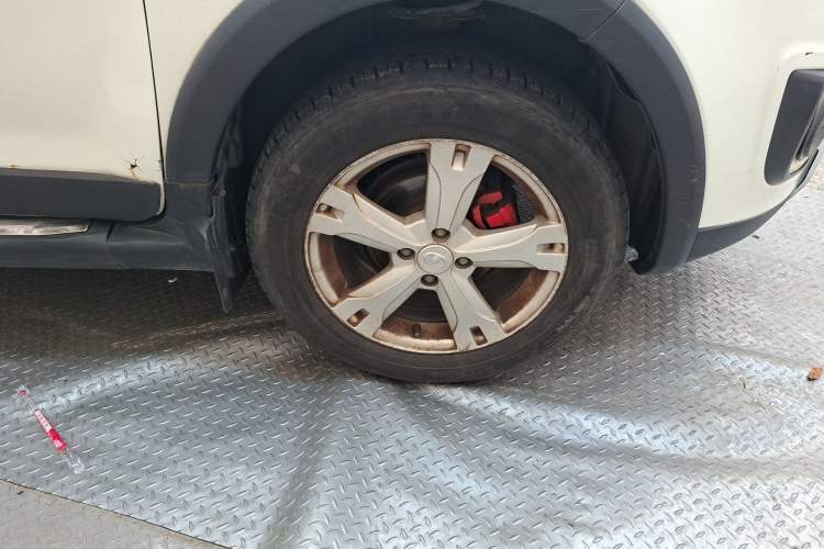 Used Great Wall M4 2014 1.5L Manual Luxury Model Right Front Wheel Hub