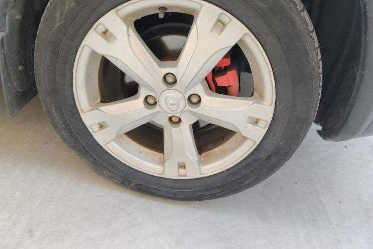 Used Great Wall M4 2014 1.5L Manual Comfort Model Right Front Wheel Hub