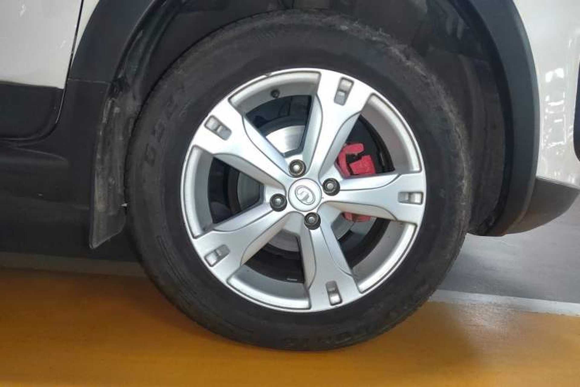 Used Great Wall M4 2014 1.5L Manual Luxury Model Right Front Wheel Hub