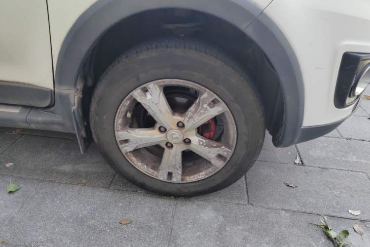 Used Great Wall M4 2014 1.5L Manual Luxury Model Right Front Wheel Hub