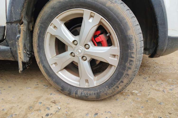 Used Great Wall M4 2014 1.5L Manual Luxury Model Right Front Wheel Hub