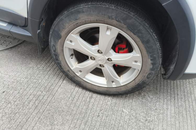 Used Great Wall M4 2014 1.5L Manual Comfort Model Right Front Wheel Hub