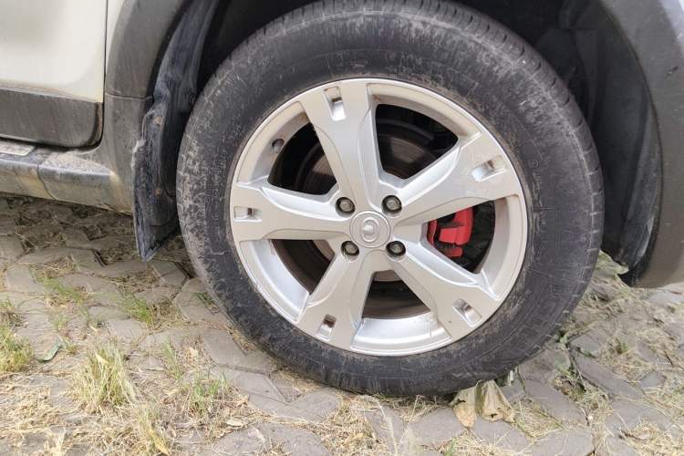 Used Great Wall M4 2014 1.5L Manual Comfort Model Right Front Wheel Hub