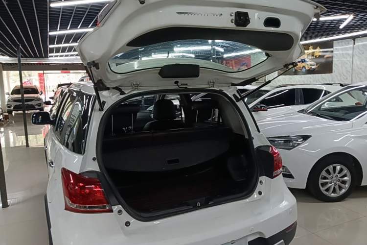 Used Great Wall M4 2014 1.5L Manual Luxury Model Trunk