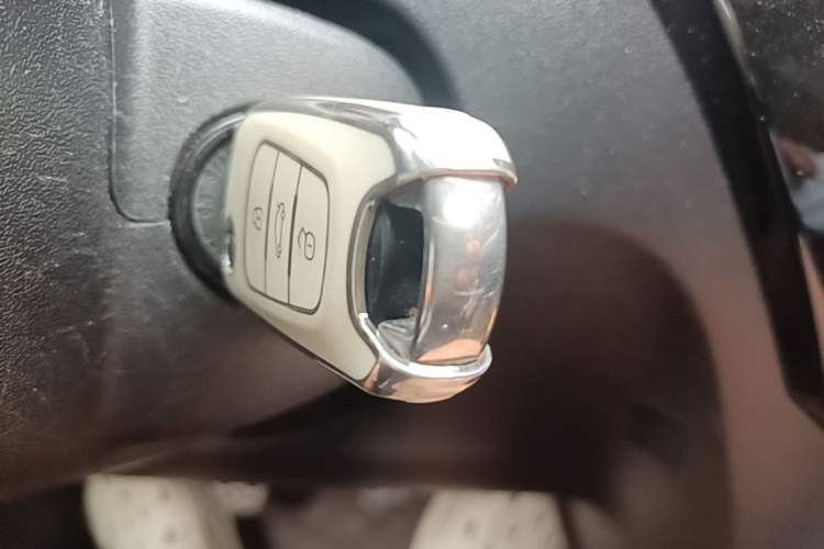 Used Great Wall M4 2014 1.5L Manual Luxury Model Vehicle Key