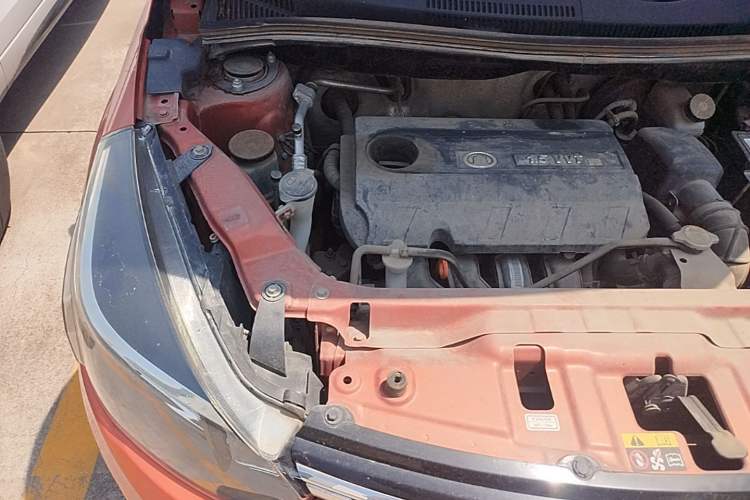 Used Great Wall M4 2014 1.5L Manual Comfort Model Engine Bay Right