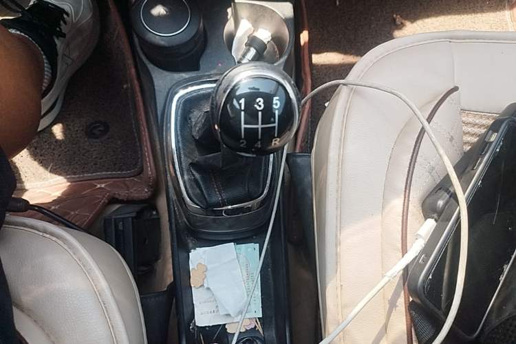 Used Great Wall M4 2014 1.5L Manual Comfort Model Gear Lever
