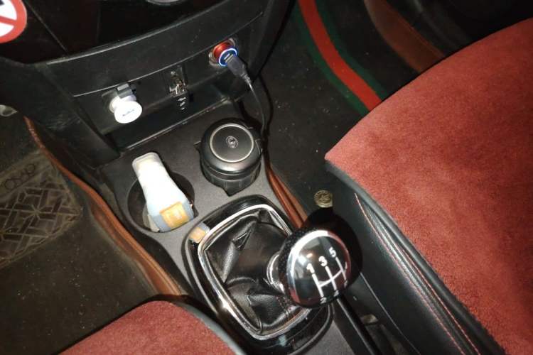Used Great Wall M4 2014 1.5L Manual Luxury Model Gear Lever