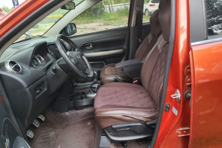 Used Great Wall M4 2014 1.5L Manual Luxury Model Left Front Seat
