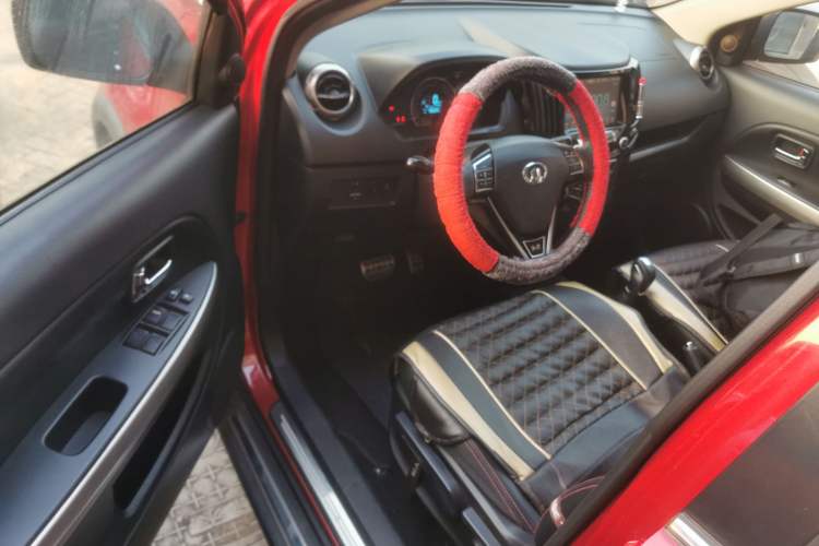 Used Great Wall M4 2015 1.5L AMT Luxury Model Driver Seat