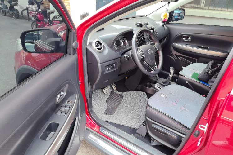 Used Great Wall M4 2015 1.5L AMT Luxury Model Driver Seat