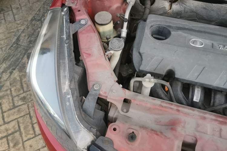 Used Great Wall M4 2015 1.5L AMT Luxury Model Engine Bay Right