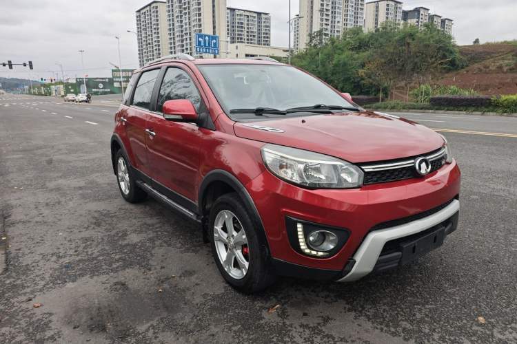 Used Great Wall M4 2015 1.5L AMT Luxury Model Front Right 45 Deg