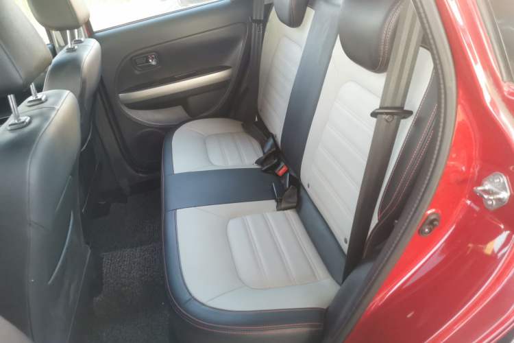 Used Great Wall M4 2015 1.5L AMT Luxury Model Interior 1