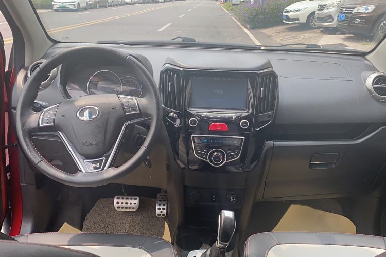 Used Great Wall M4 2015 1.5L AMT Luxury Model Interior 3