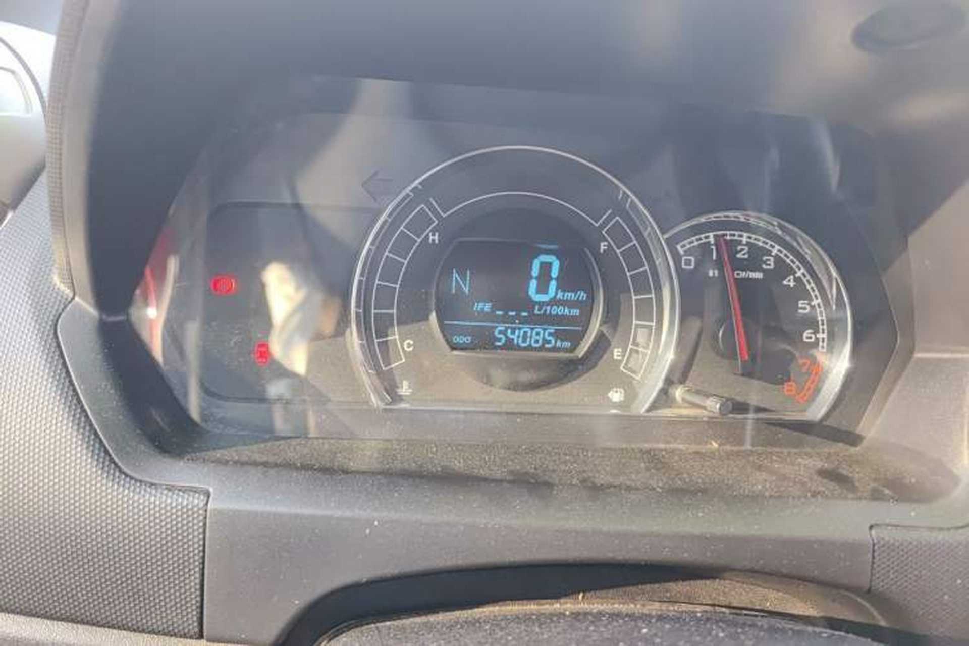 Used Great Wall M4 2015 1.5L AMT Comfort Model Odometer Close Up