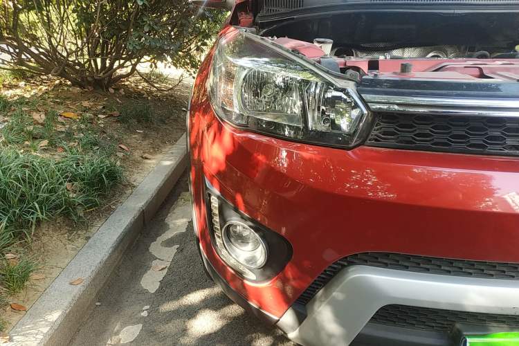 Used Great Wall M4 2015 1.5L AMT Luxury Model Right Front Headlight
