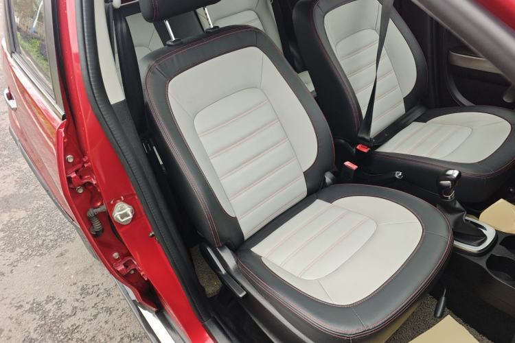 Used Great Wall M4 2015 1.5L AMT Luxury Model Right Front Seat