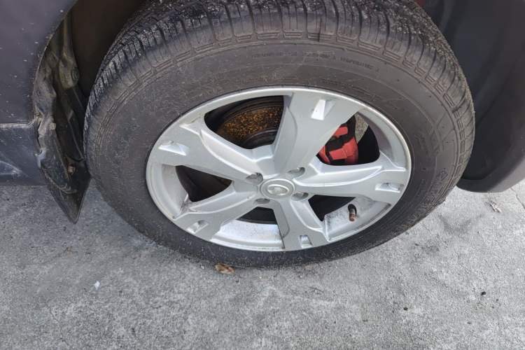 Used Great Wall M4 2015 1.5L AMT Comfort Model Right Front Wheel Hub