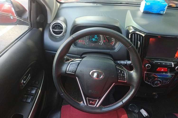 Used Great Wall M4 2015 1.5L AMT Luxury Model Steering Wheel