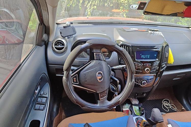 Used Great Wall M4 2015 1.5L AMT Comfort Model Steering Wheel