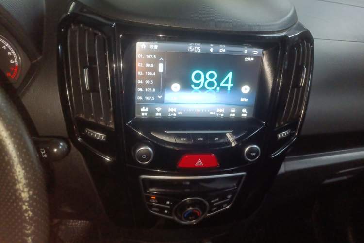 Used Great Wall M4 2015 1.5L AMT Luxury Model Audio And AC Panel