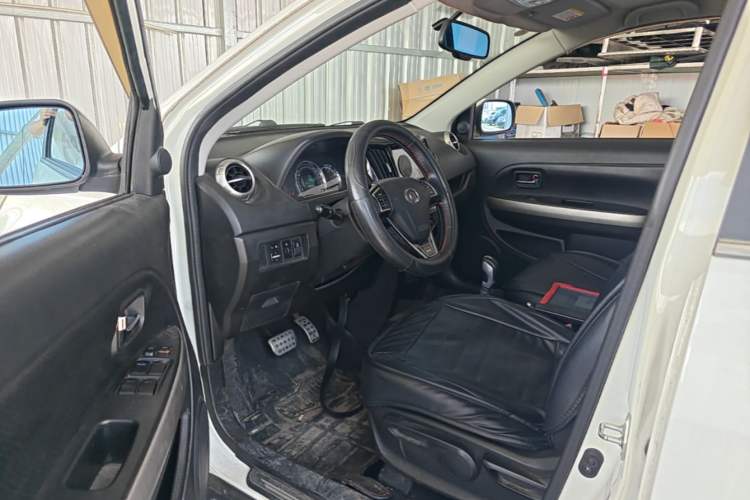 Used Great Wall M4 2015 1.5L AMT Luxury Model Driver Seat