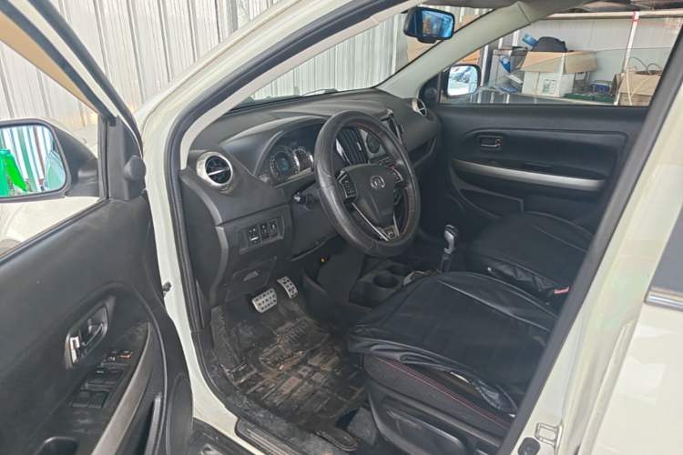 Used Great Wall M4 2015 1.5L AMT Luxury Model Driver Seat
