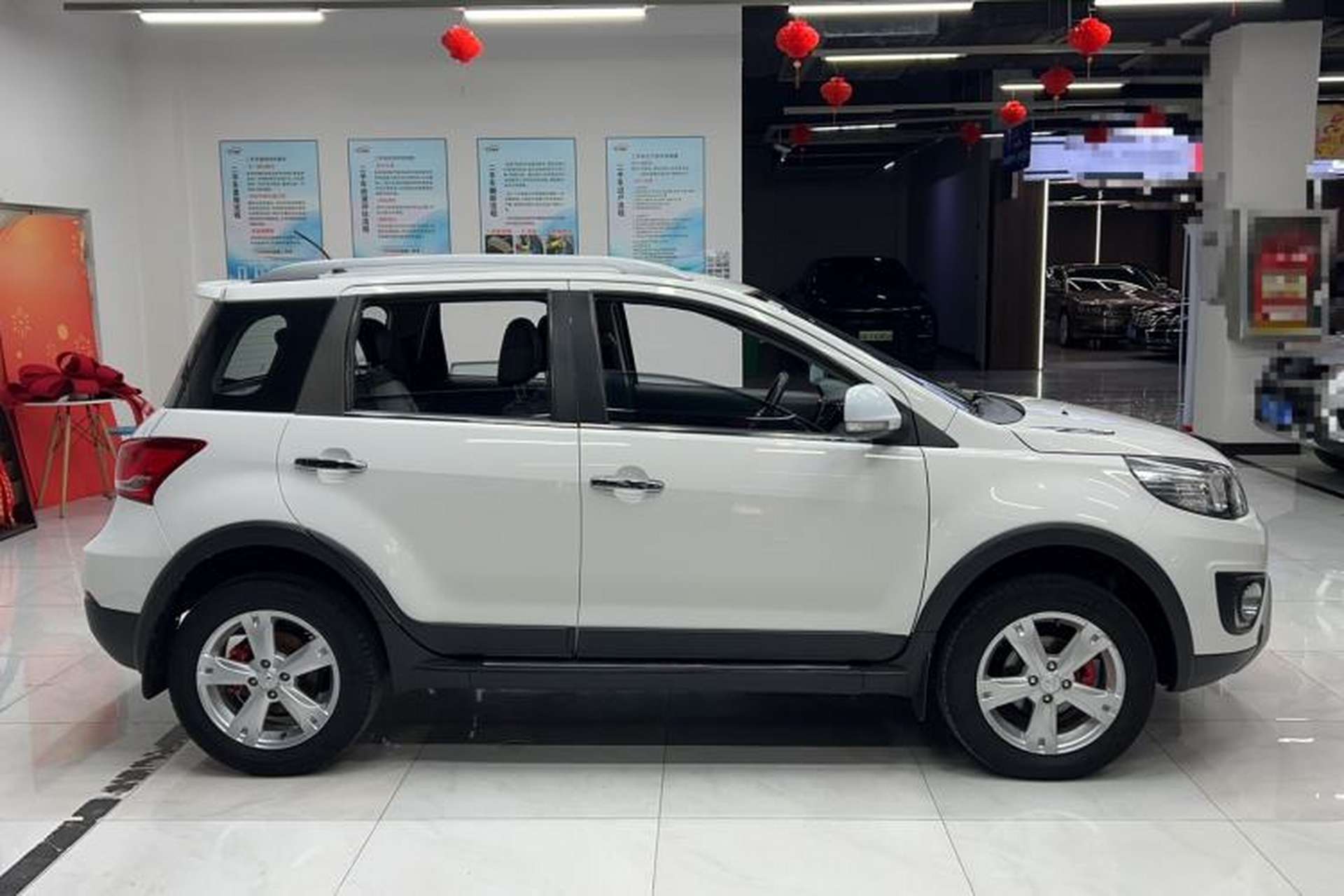 Used Great Wall M4 2015 1.5L AMT Luxury Model Exterior 2