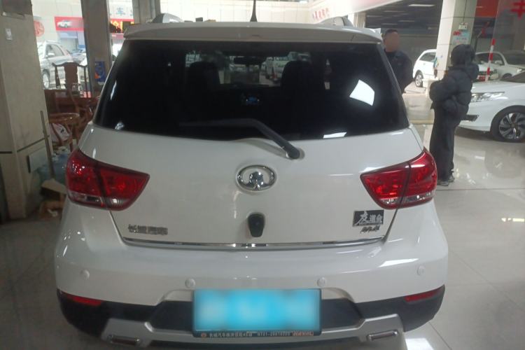 Used Great Wall M4 2015 1.5L AMT Luxury Model Exterior 4