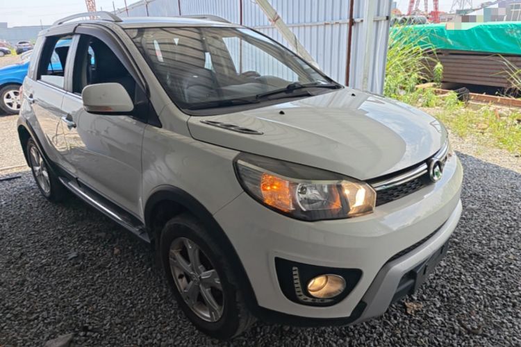 Used Great Wall M4 2015 1.5L AMT Luxury Model Front Right 45 Deg