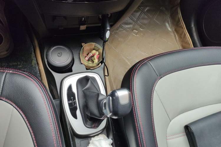 Used Great Wall M4 2015 1.5L AMT Luxury Model Gear Lever