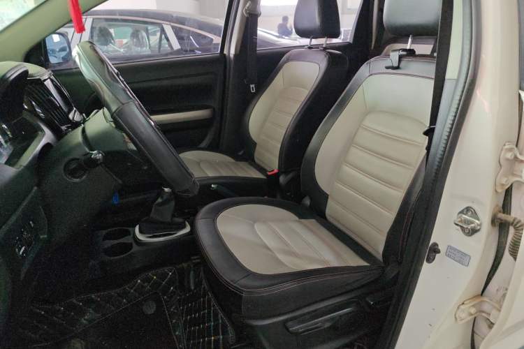 Used Great Wall M4 2015 1.5L AMT Luxury Model Left Front Seat