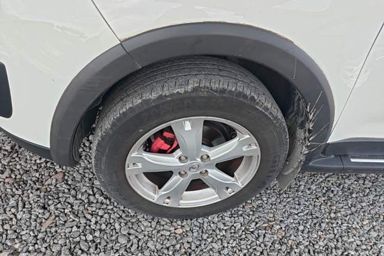 Used Great Wall M4 2015 1.5L AMT Luxury Model Left Front Wheel Hub